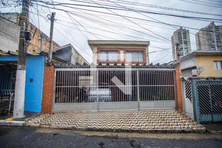 Casa à venda com 176m², 5 quartos e 3 vagasFachada