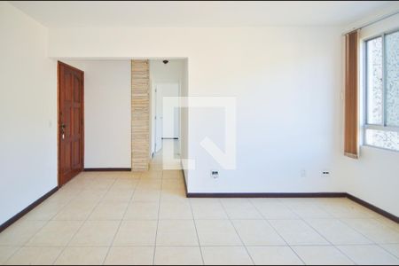 Sala de apartamento à venda com 2 quartos, 49m² em São Lourenço, Niterói