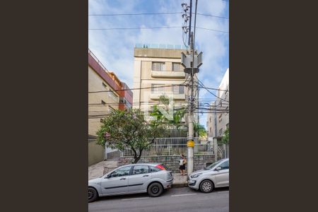 Apartamento à venda com 230m², 4 quartos e 2 vagasFachada