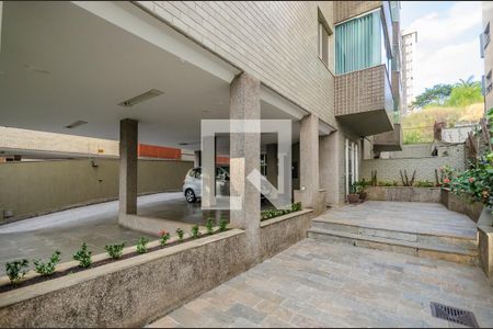 Apartamento à venda com 230m², 4 quartos e 2 vagasEntrada