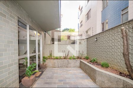 Apartamento à venda com 230m², 4 quartos e 2 vagasEntrada