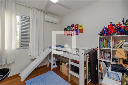 Apartamento à venda com 230m², 4 quartos e 2 vagasQuarto 2