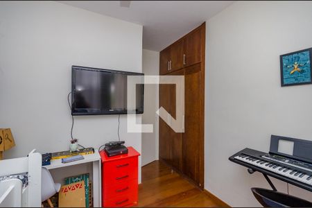 Apartamento à venda com 230m², 4 quartos e 2 vagasQuarto 2