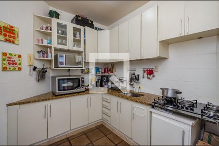 Apartamento à venda com 230m², 4 quartos e 2 vagasCozinha