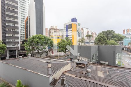 Vista de apartamento para alugar com 4 quartos, 185m² em Centro, Curitiba