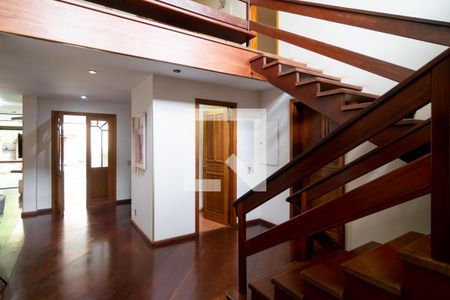 Casa à venda com 479m², 4 quartos e 6 vagasEntrada