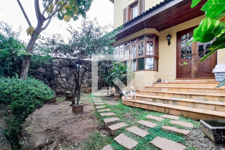 Casa à venda com 479m², 4 quartos e 6 vagasFachada