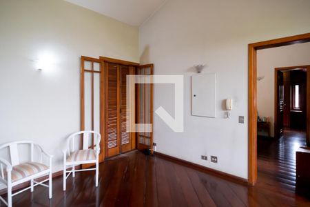 Casa à venda com 479m², 4 quartos e 6 vagasSala 