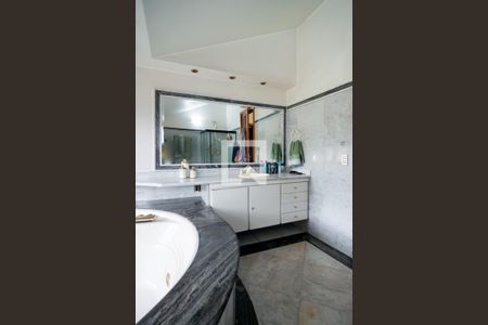 Casa à venda com 479m², 4 quartos e 6 vagasBanheiro