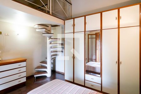 Casa à venda com 479m², 4 quartos e 6 vagasQuarto 