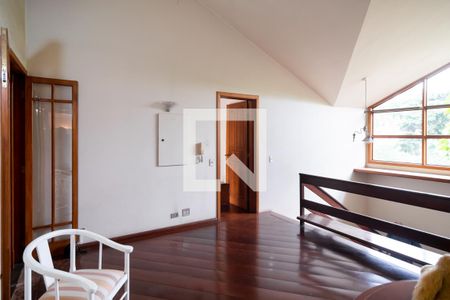 Casa à venda com 479m², 4 quartos e 6 vagasSala 