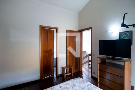 Casa à venda com 479m², 4 quartos e 6 vagasQuarto 