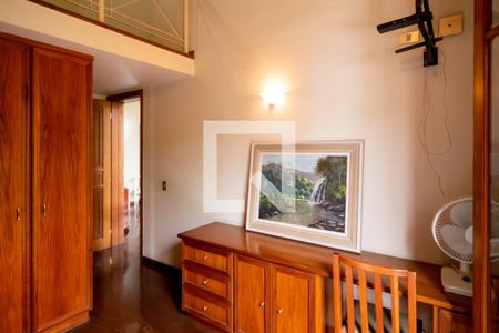 Casa à venda com 479m², 4 quartos e 6 vagasQuarto 2 