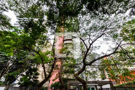 Apartamento à venda com 210m², 3 quartos e 3 vagas Apartamento à venda com 210m², 3 quartos e 3 vagasFachada