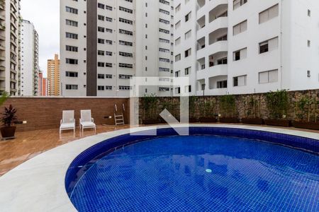 Apartamento à venda com 210m², 3 quartos e 3 vagas Apartamento à venda com 210m², 3 quartos e 3 vagasPiscina