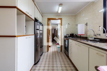 Apartamento à venda com 210m², 3 quartos e 3 vagas Apartamento à venda com 210m², 3 quartos e 3 vagasCozinha
