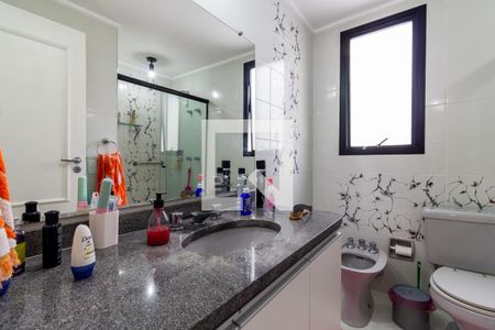 Apartamento à venda com 210m², 3 quartos e 3 vagas Apartamento à venda com 210m², 3 quartos e 3 vagasBanheiro Suite 3