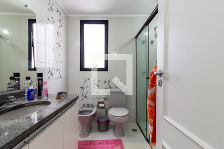 Apartamento à venda com 210m², 3 quartos e 3 vagas Apartamento à venda com 210m², 3 quartos e 3 vagasBanheiro Suite 3