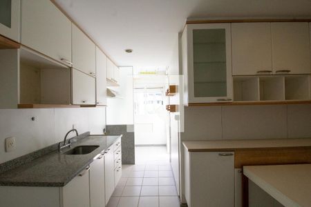 Apartamento para alugar com 110m², 3 quartos e 2 vagas Apartamento para alugar com 110m², 3 quartos e 2 vagasCozinha