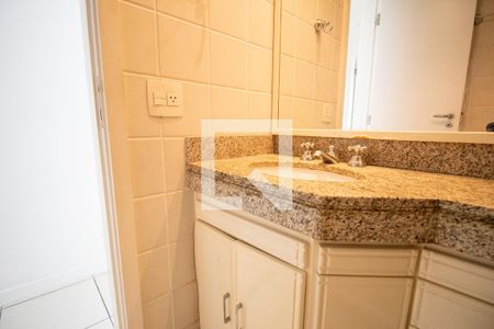 Apartamento para alugar com 110m², 3 quartos e 2 vagas Apartamento para alugar com 110m², 3 quartos e 2 vagasBanheiro Social