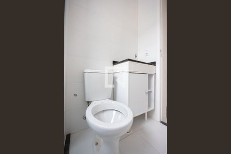 Apartamento para alugar com 47m², 2 quartos e 2 vagas Apartamento para alugar com 47m², 2 quartos e 2 vagasBanheiro