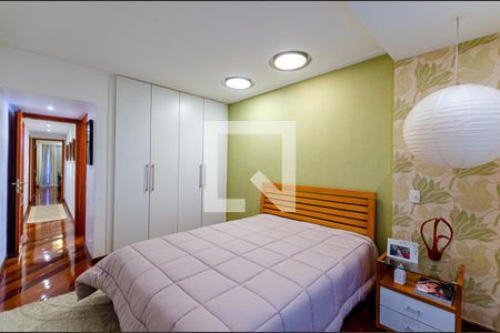 Apartamento à venda com 215m², 3 quartos e 3 vagasSuíte 2