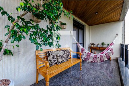 Varanda de apartamento à venda com 3 quartos, 215m² em Santa Rosa, Niterói