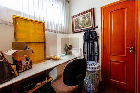 Apartamento à venda com 215m², 3 quartos e 3 vagasQuarto de Serviço