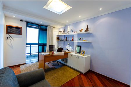 Apartamento à venda com 215m², 3 quartos e 3 vagasSuíte 3