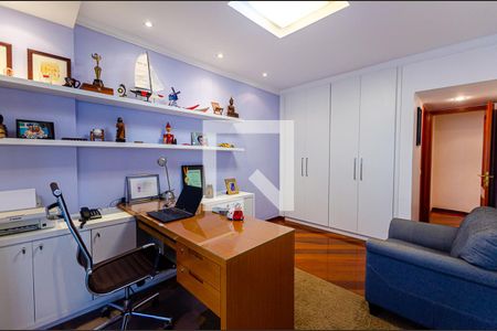 Apartamento à venda com 215m², 3 quartos e 3 vagasSuíte 3