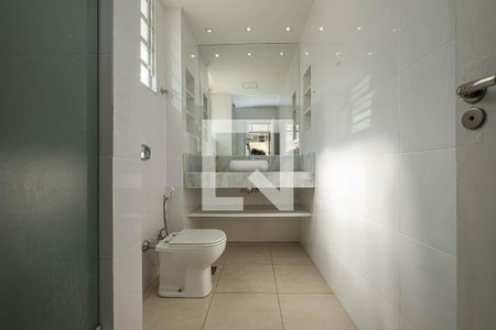 Apartamento à venda com 98m², 3 quartos e 1 vaga Apartamento à venda com 98m², 3 quartos e 1 vagaBanheiro