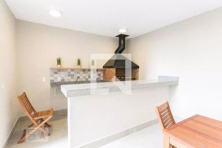 Apartamento para alugar com 39m², 2 quartos e sem vagaÁrea comum - Churrasqueira