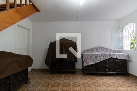 Sala de casa de condomínio para alugar com 2 quartos, 120m² em Aclimação, São Paulo