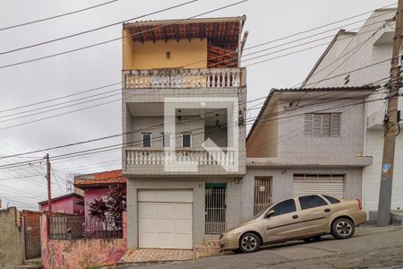 Casa para alugar com 100m², 3 quartos e 1 vagaFachada