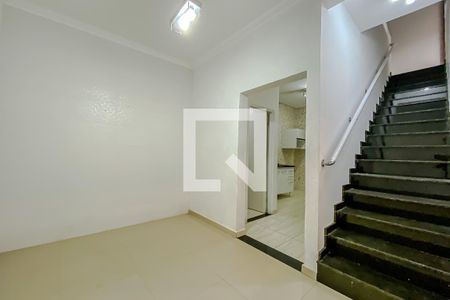 Sala de casa à venda com 3 quartos, 128m² em Parque São Jorge, São Paulo