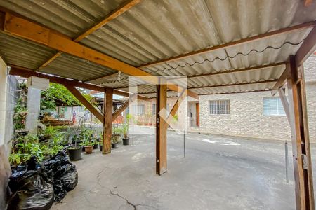 Casa à venda com 128m², 3 quartos e 2 vagasÁrea Externa