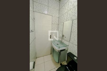 Casa à venda com 128m², 3 quartos e 2 vagasBanheiro 2