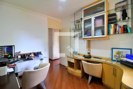 Apartamento à venda com 140m², 3 quartos e 2 vagasQuarto 2