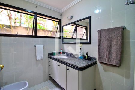 Apartamento à venda com 140m², 3 quartos e 2 vagasBanheiro da Suíte