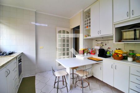 Apartamento à venda com 140m², 3 quartos e 2 vagasCozinha