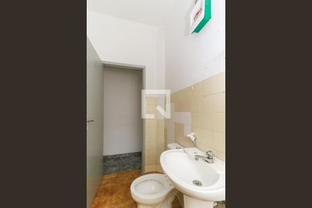 Banheiro de casa para alugar com 2 quartos, 100m² em Jardim Oriental, São Paulo