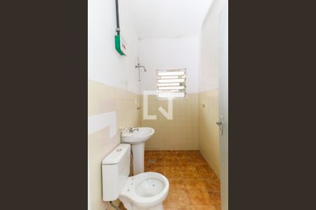 Banheiro de casa para alugar com 2 quartos, 100m² em Jardim Oriental, São Paulo
