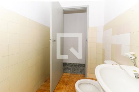 Banheiro de casa para alugar com 2 quartos, 100m² em Jardim Oriental, São Paulo