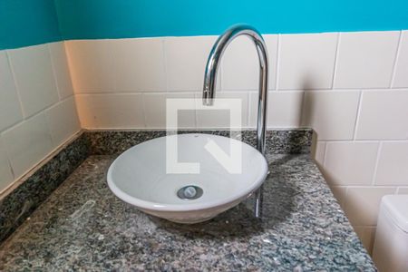 Apartamento à venda com 57m², 2 quartos e 1 vaga Apartamento à venda com 57m², 2 quartos e 1 vagaDetalhe do Banheiro da Suite