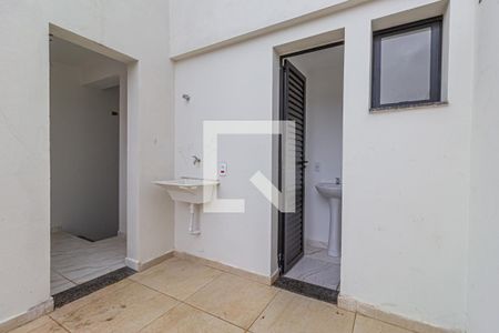 Apartamento à venda com 102m², 2 quartos e 1 vagaÁrea de Serviço