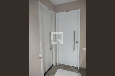 Apartamento à venda com 117m², 3 quartos e 2 vagasCorredor externo