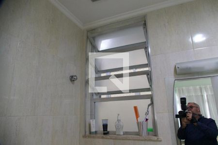 Apartamento à venda com 117m², 3 quartos e 2 vagasSuíte banheiro