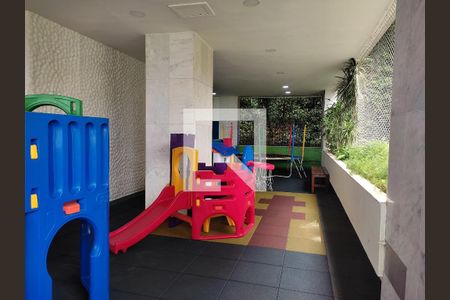 Apartamento à venda com 117m², 3 quartos e 2 vagasÁrea Comum - Playground