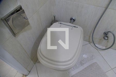 Apartamento à venda com 117m², 3 quartos e 2 vagasSuíte banheiro