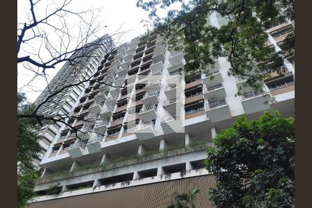 Apartamento à venda com 117m², 3 quartos e 2 vagasFachada